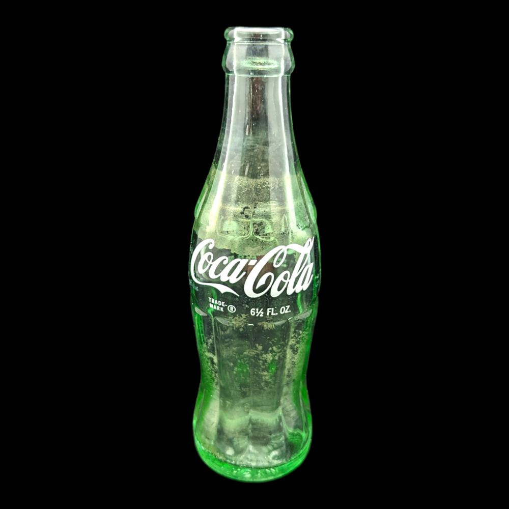 SEATTLE WASHINGTON Vintage 1967 Coca Cola 6.5oz Hobbleskirt Contour Bottle 67-08